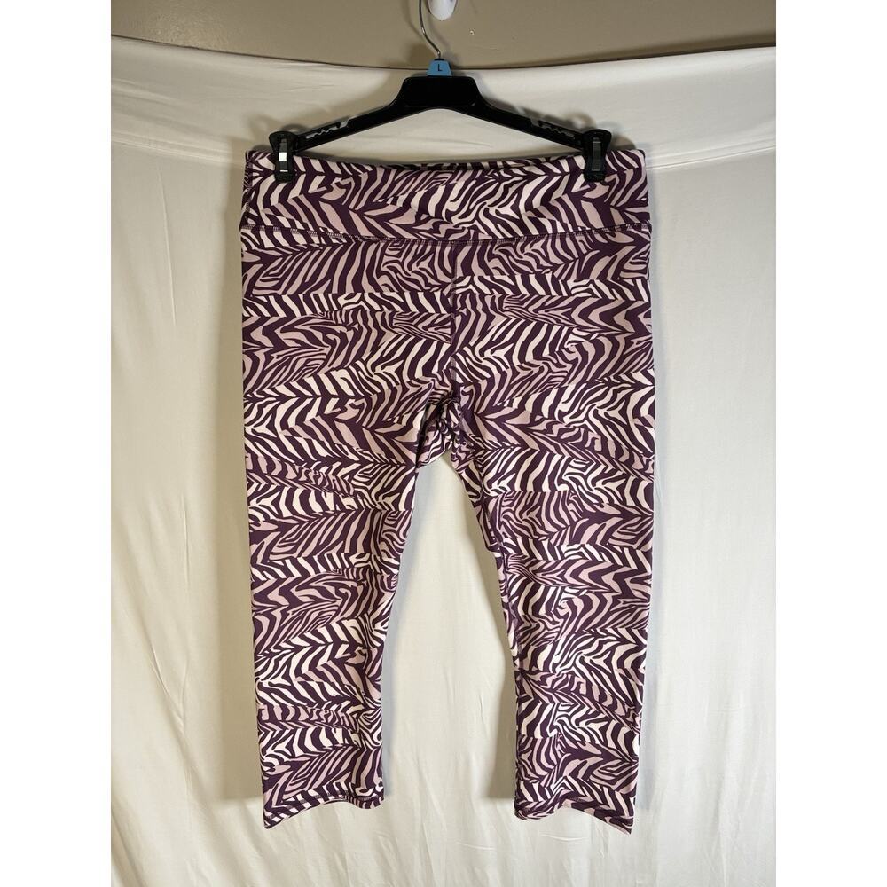 Fabletics Salar Powerhold Crop Legging Womens XL NWT Purple Zebra Print Exercise